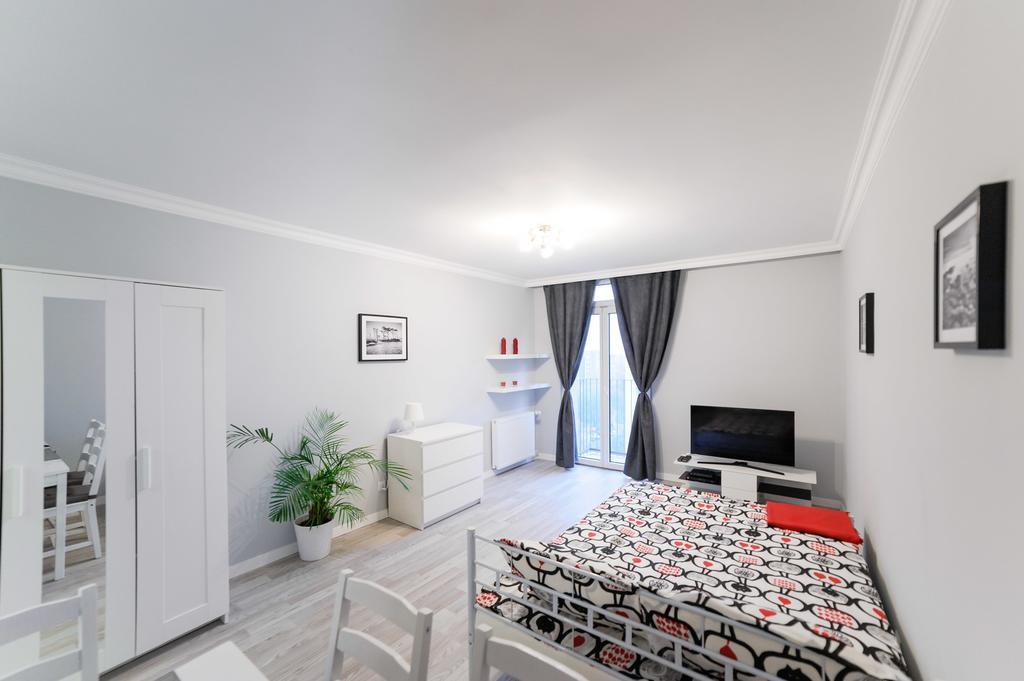 Apartament Grojecka Korotynskiego Daire Varşova Oda fotoğraf